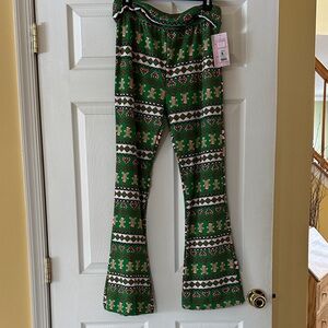 Festive Green Women’s Bottoms